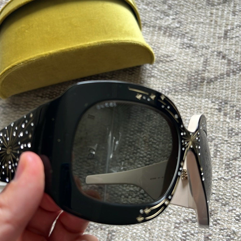 Gucci Hollywood Forever AUTHENTIC sunglasses in case - Picture 4 of 9
